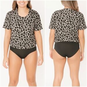 SMASH + TESS - Lexi Leopard T-shirt Bodysuit with snaps at gusset. 🇨🇦 Size: XS
